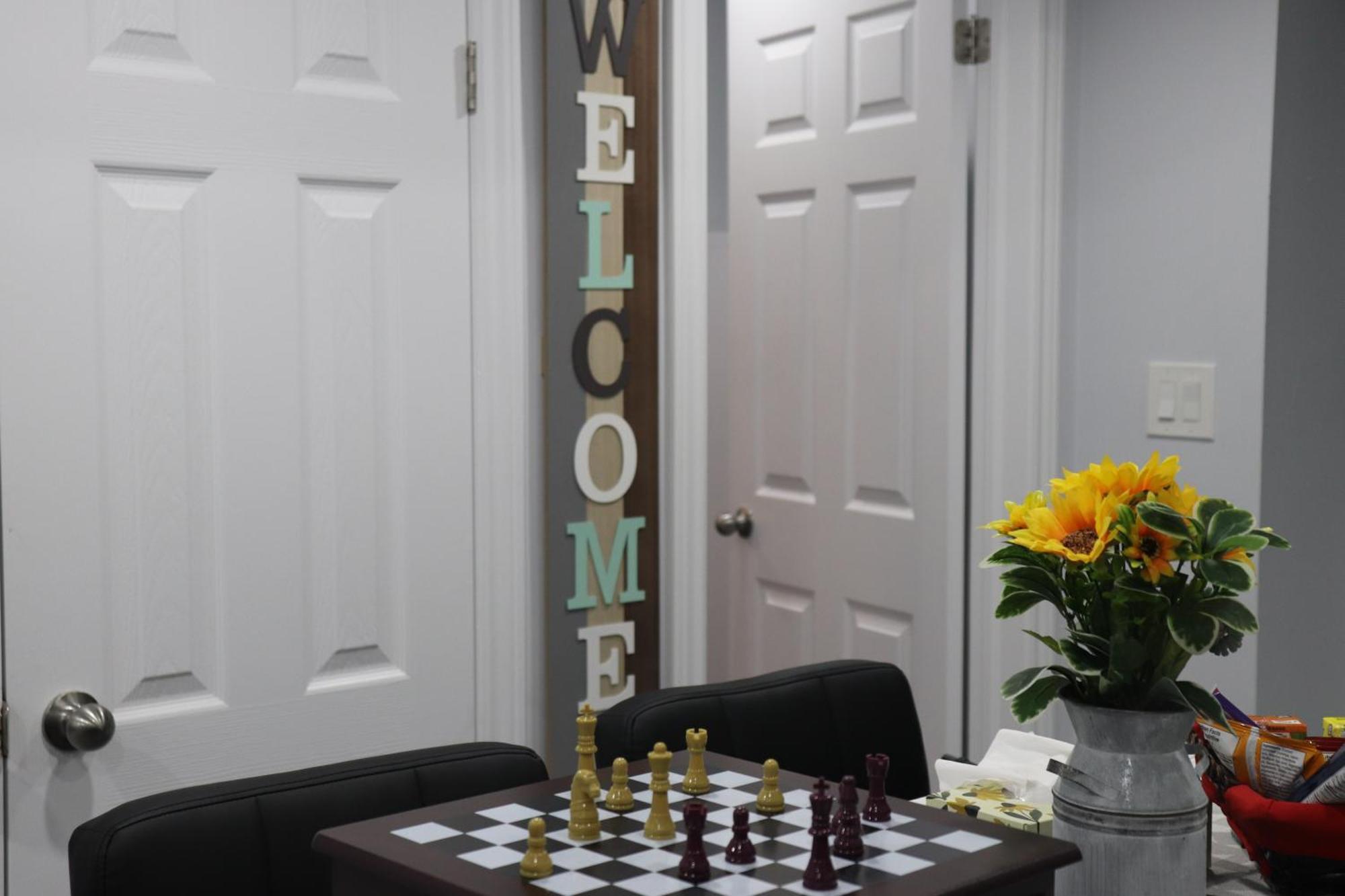 Garden 2 Bedroom Apt - Free Parking Wifi Laundry Workstation Brampton Esterno foto