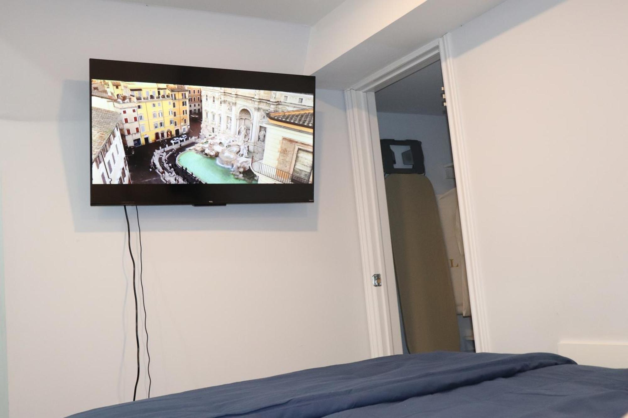 Garden 2 Bedroom Apt - Free Parking Wifi Laundry Workstation Brampton Esterno foto